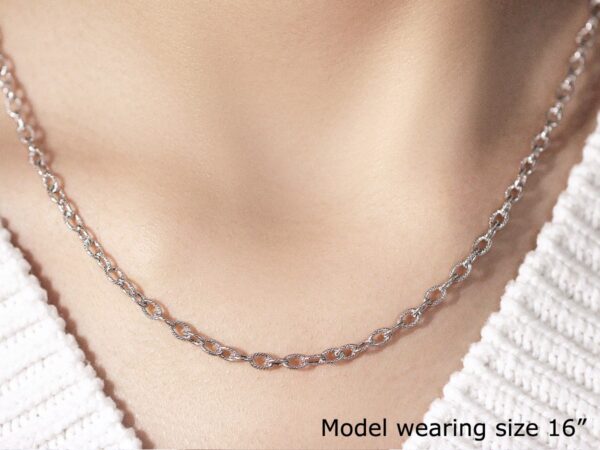14k White Gold Pendant Chain with Textured Links (2.90 mm) - Image 4