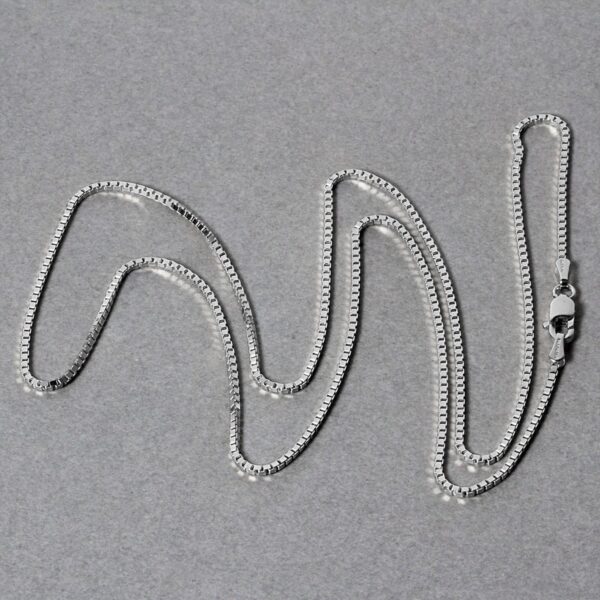 14k White Gold Classic Box Chain (1.10 mm) - Image 6