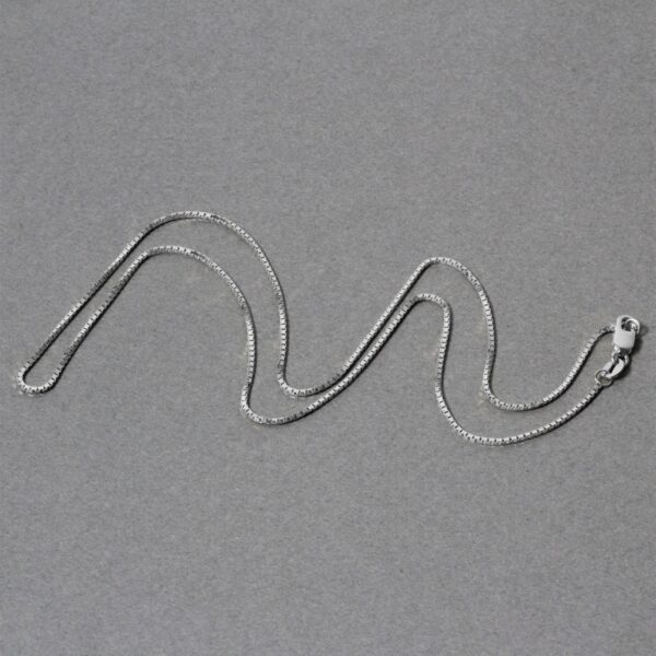 14k White Gold Classic Box Chain (0.85 mm) - Image 5