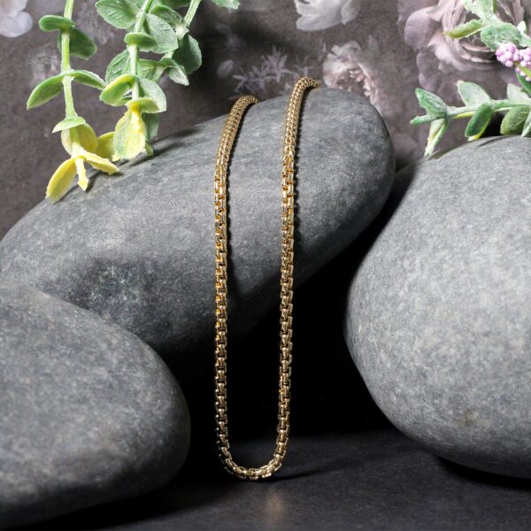 14k Yellow Gold Solid Round Box Chain (2.5 mm) - Image 4