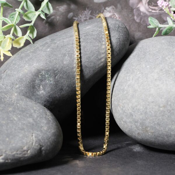 14k Yellow Gold Semi Solid Box Chain (2.10 mm) - Image 3