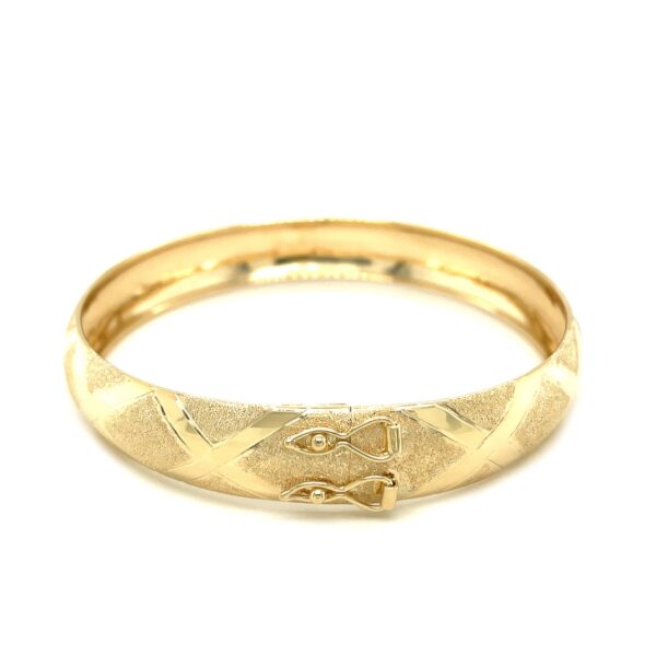 10k Yellow Gold Dual-Textured Diamond Pattern Bangle (12.00 mm) - Image 3