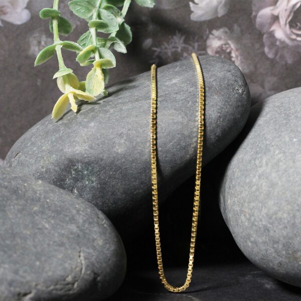 14K Yellow Gold Classic Box Chain (1.7 mm) - Image 4