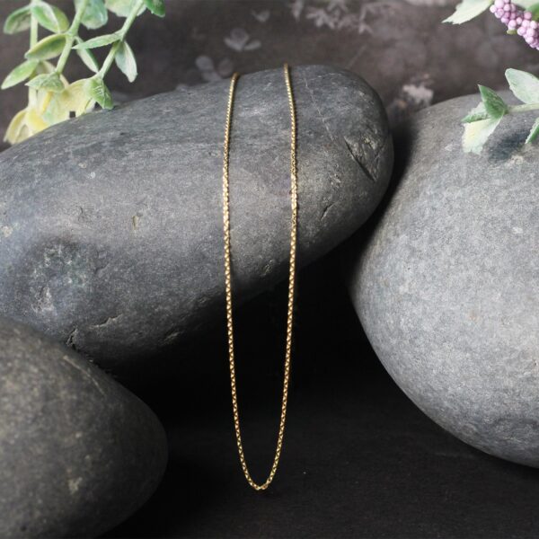 14k Yellow Gold Oval Cable Link Chain (0.97 mm) - Image 2