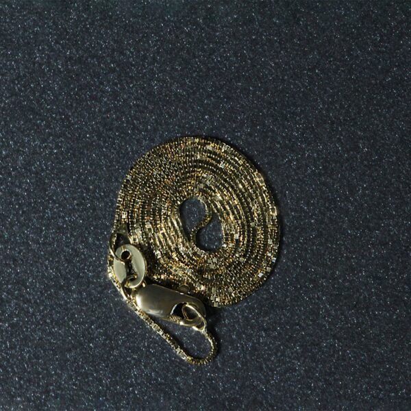 14k Yellow Gold Classic Box Chain (0.60 mm) - Image 6