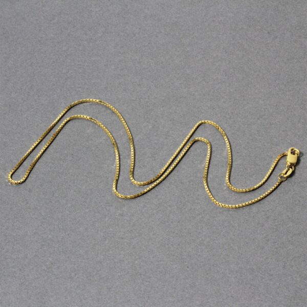10k Yellow Gold Classic Box Chain (0.94 mm) - Image 6