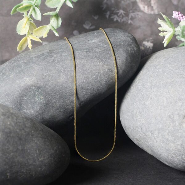 14k Yellow Gold Round Snake Chain (0.70 mm) - Image 4
