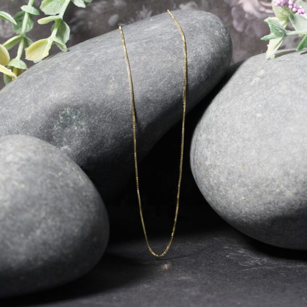 18k Yellow Gold Box Chain 0.6mm (0.60 mm) - Image 5