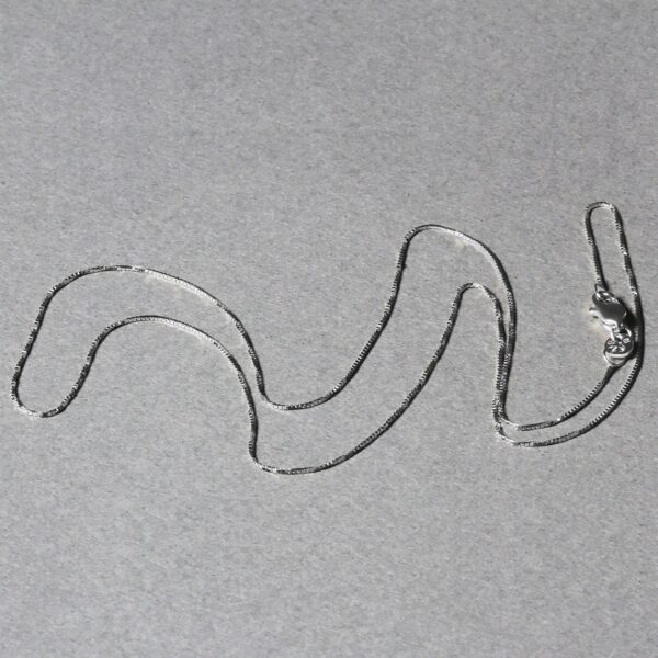18k White Gold Box Chain 0.6mm (0.60 mm) - Image 6