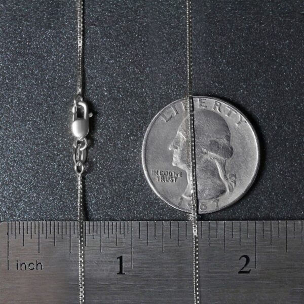14k White Gold Classic Box Chain (0.75 mm) - Image 6
