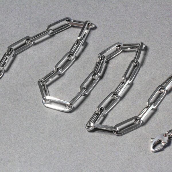 14K White Gold Wide Paperclip Chain (6.10 mm) - Image 5