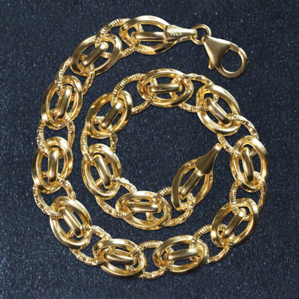 Bracelet with Oval and Twisted Interlocking Links in 14k Yellow Gold (7.00 mm) - Image 3