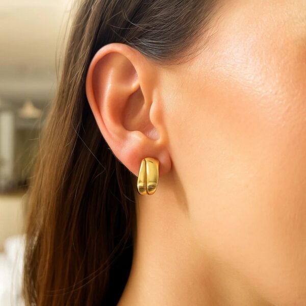 Puffed Up Split Hoop Earrings in 14K Yellow Gold - Image 2