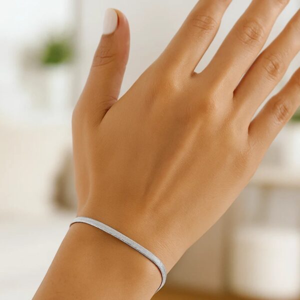 14k White Gold Super Flex Herringbone Bracelet (2.80 mm) - Image 4