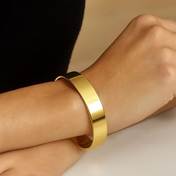 Designer Medium Width Bracelet in 14K Yellow Gold (14.50 mm) - Image 6
