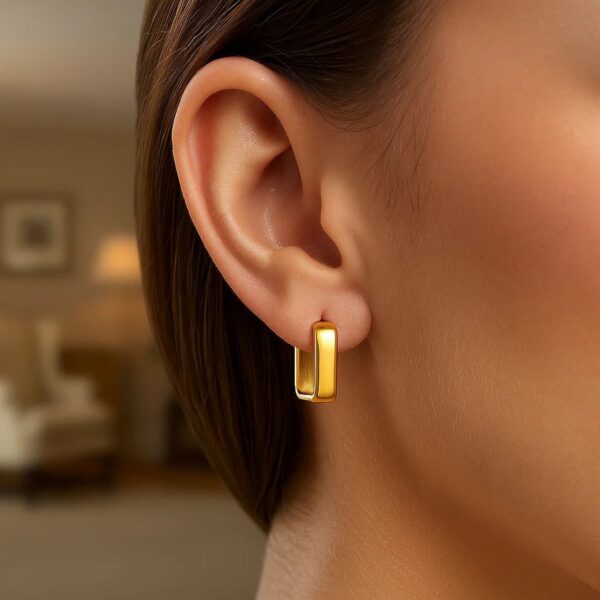 14 Yellow Gold Square Hoop Earrings - Image 4
