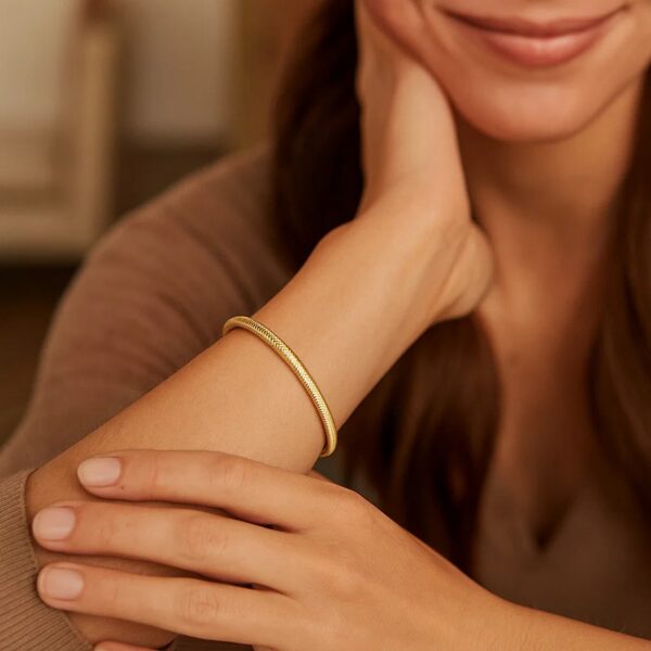 14K Yellow Gold Small Stretch Mesh Bracelet (3.40 mm) - Image 4