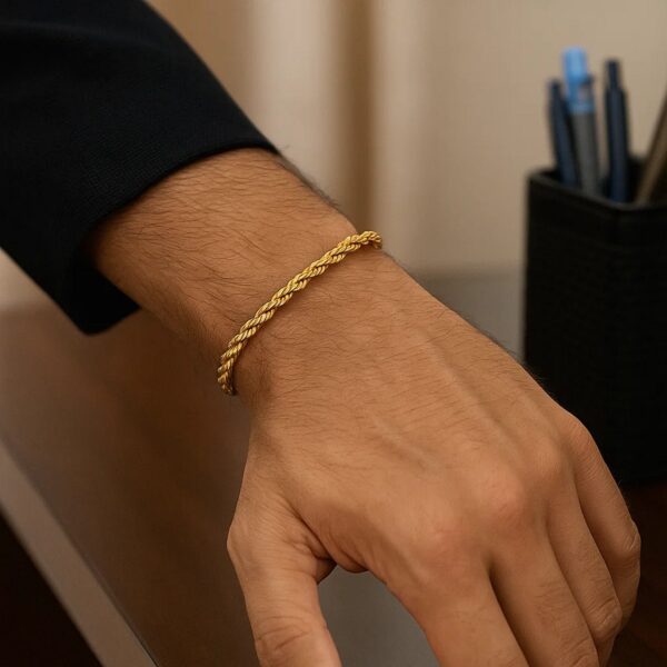 Lite Rope Chain Bracelet in 10k Yellow Gold  (4.00 mm) - Image 4