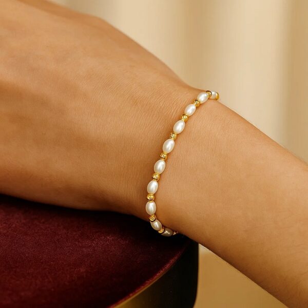 14K Yellow Gold Faceted Bead and Freshwater Pearl Bracelet (3.00 mm) - Image 5