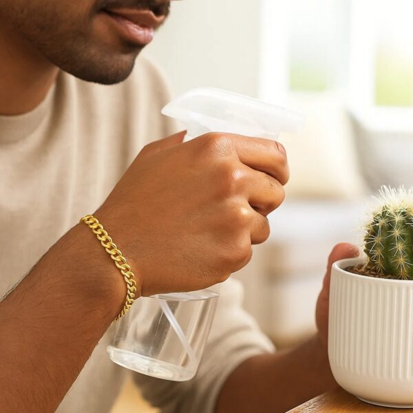 10k Yellow Gold Lite Curb Bracelet (6.20 mm) - Image 3