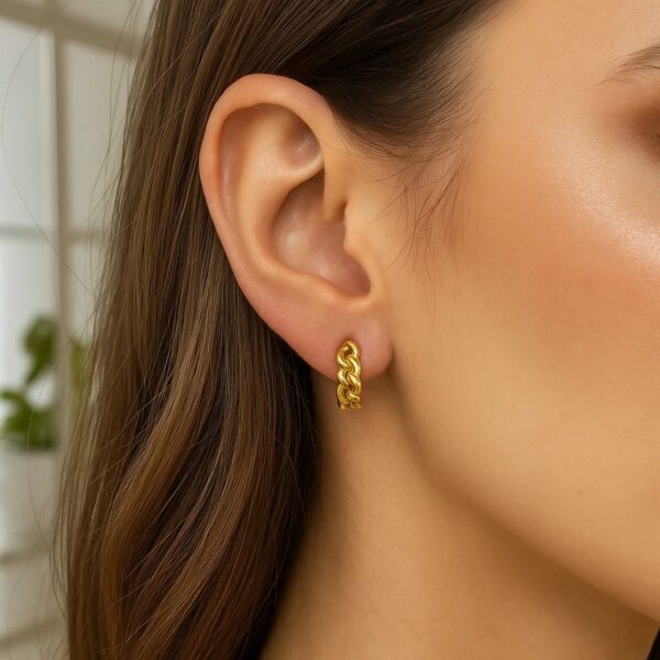 14K Yellow Gold Thick Curb Chain Huggie Hoop Earrings(4.2x12.4mm) - Image 2
