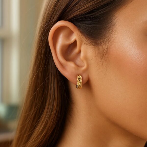 14K Yellow Gold Thick Curb Chain Huggie Hoop Earrings(4.2x12.4mm) - Image 3