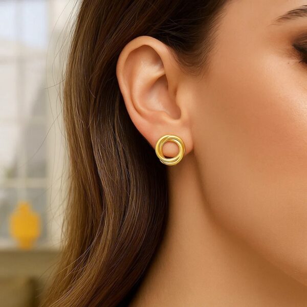 14K Yellow Gold Interlocking Trinity Stud Earrings (11.30 mm) - Image 3