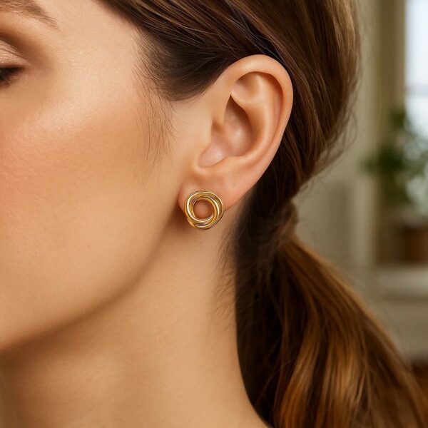 14K Yellow Gold Interlocking Trinity Stud Earrings (11.30 mm) - Image 4