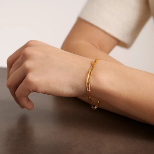 14k Yellow Gold Italian Oval Links Bracelet (5.40 mm) - Image 4