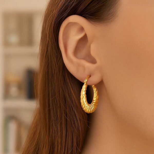 14K Yellow Gold Polished Twisted Cable Graduated Hoops - Image 2