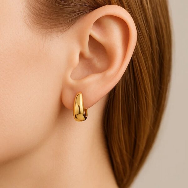 Tapered Huggie Hoop Earrings in 14K Yellow Gold - Image 5