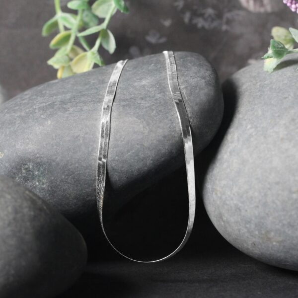 14k White Gold Super Flex Herringbone Chain (2.80 mm) - Image 4