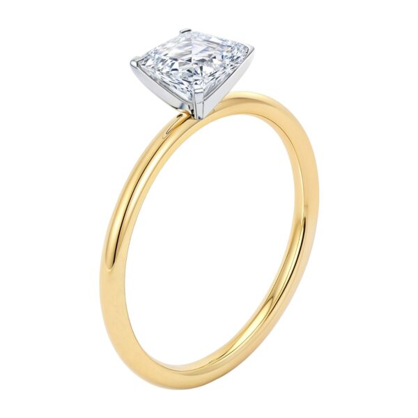 1.50Ct Emerald Lab Grown IGI G/VS1 Diamond Ring in 10K Yellow Gold - Image 3