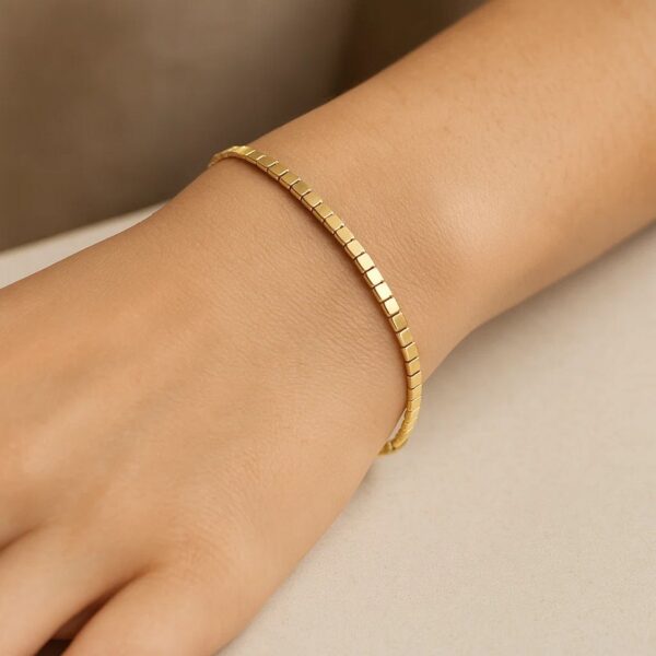 Mini Cube Bracelet in 14K Yellow Gold (2.60 mm) - Image 4