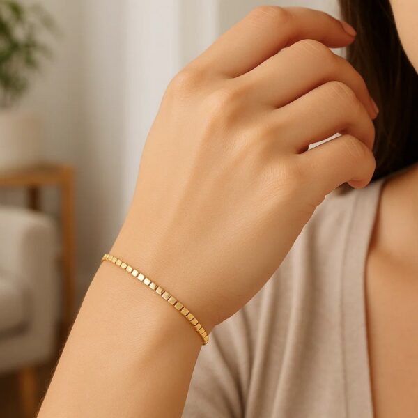 Mini Cube Bracelet in 14K Yellow Gold (2.60 mm) - Image 5
