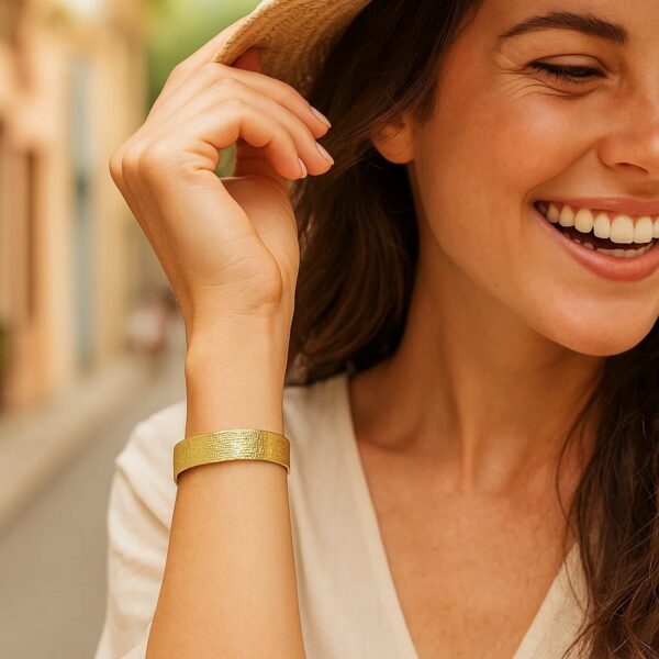 Glacier Bracelet in 14K Yellow Gold (17.90 mm) - Image 3