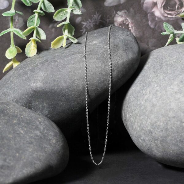 18k White Gold Diamond Cut Cable Link Chain (0.80 mm) - Image 5